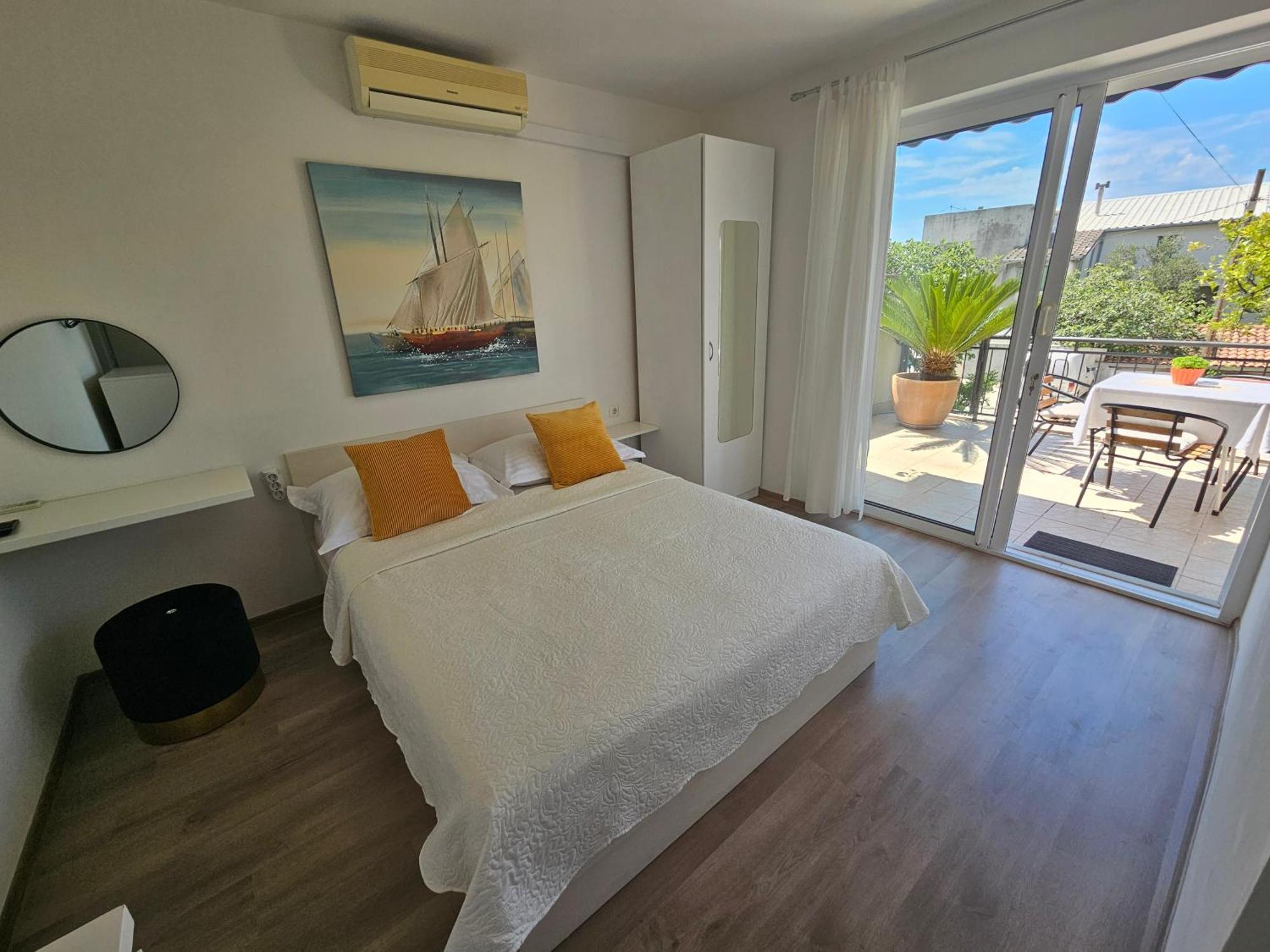 Apartmani Matija Makarska Ngoại thất bức ảnh