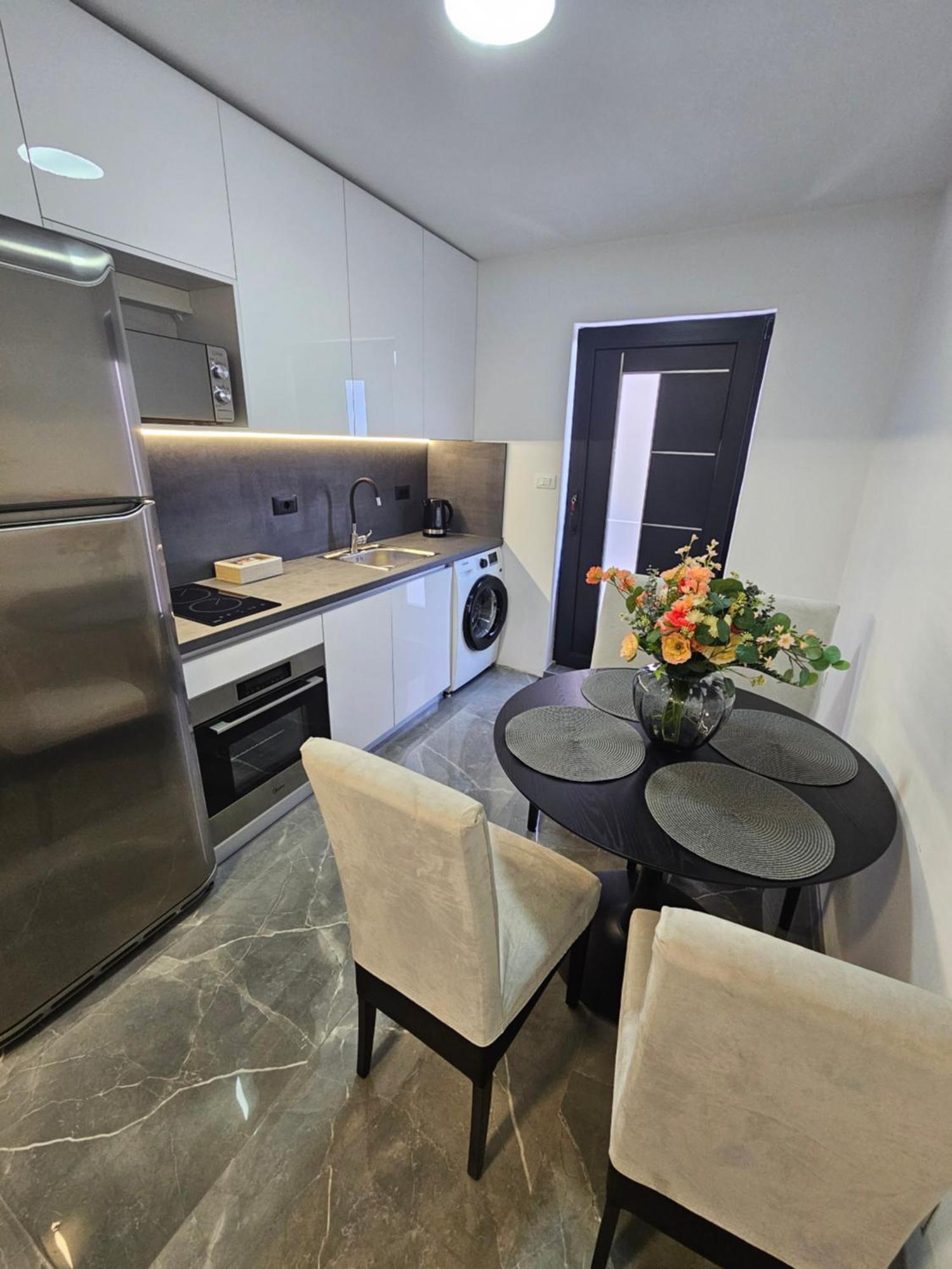 Apartmani Matija Makarska Ngoại thất bức ảnh