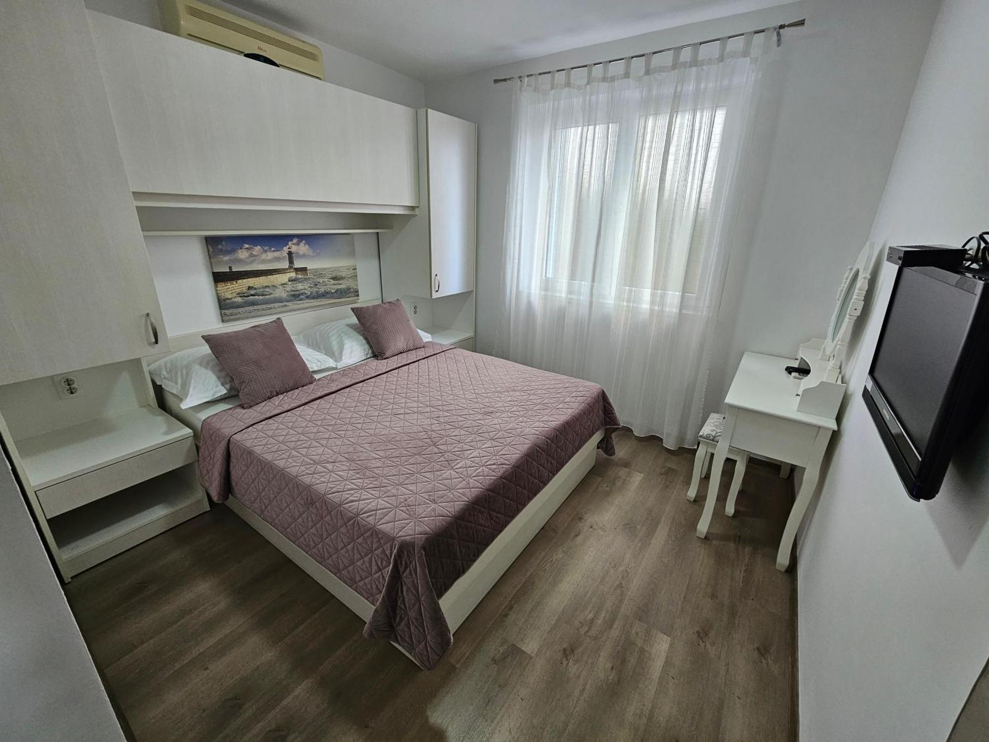 Apartmani Matija Makarska Ngoại thất bức ảnh