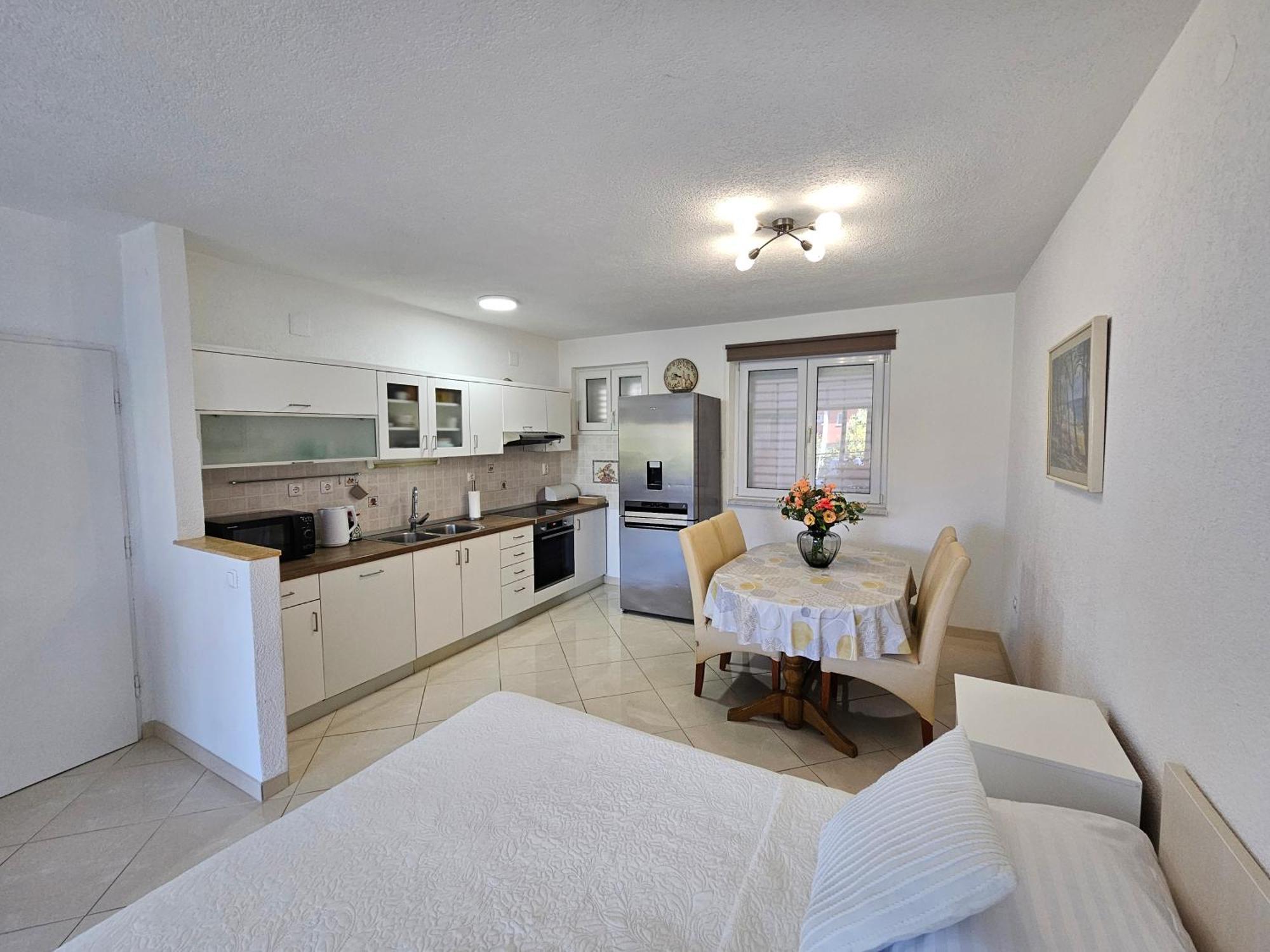Apartmani Matija Makarska Ngoại thất bức ảnh