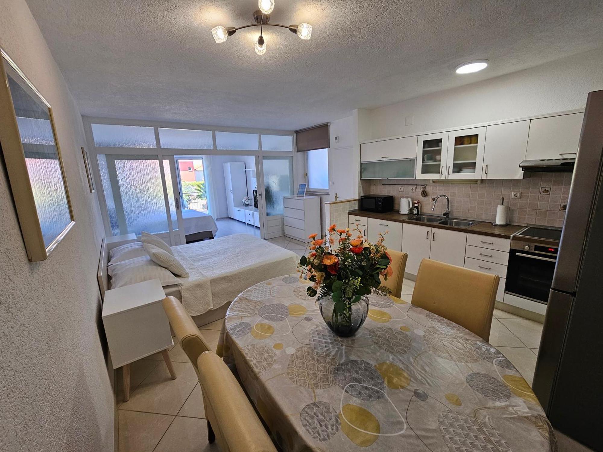 Apartmani Matija Makarska Ngoại thất bức ảnh