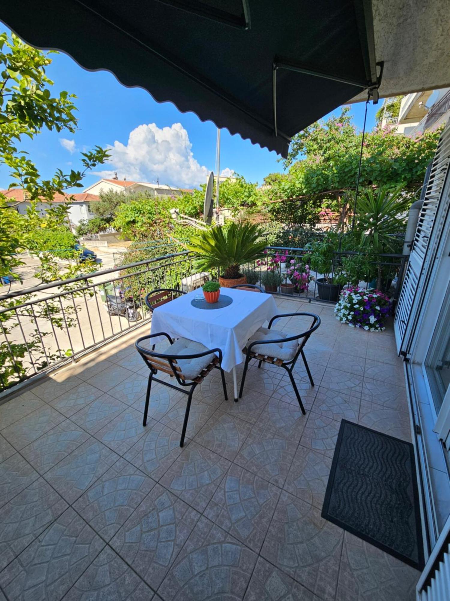Apartmani Matija Makarska Ngoại thất bức ảnh