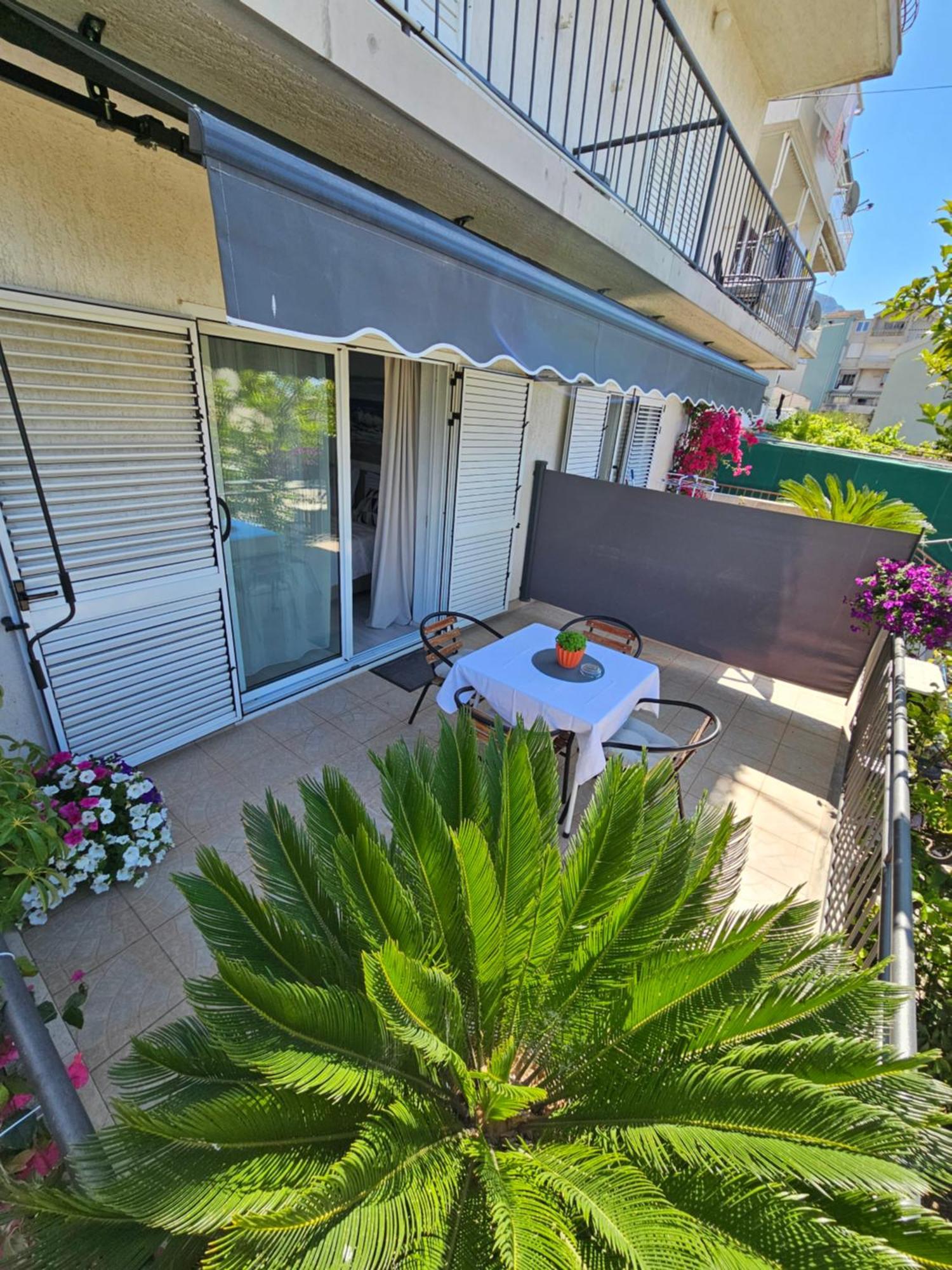 Apartmani Matija Makarska Ngoại thất bức ảnh